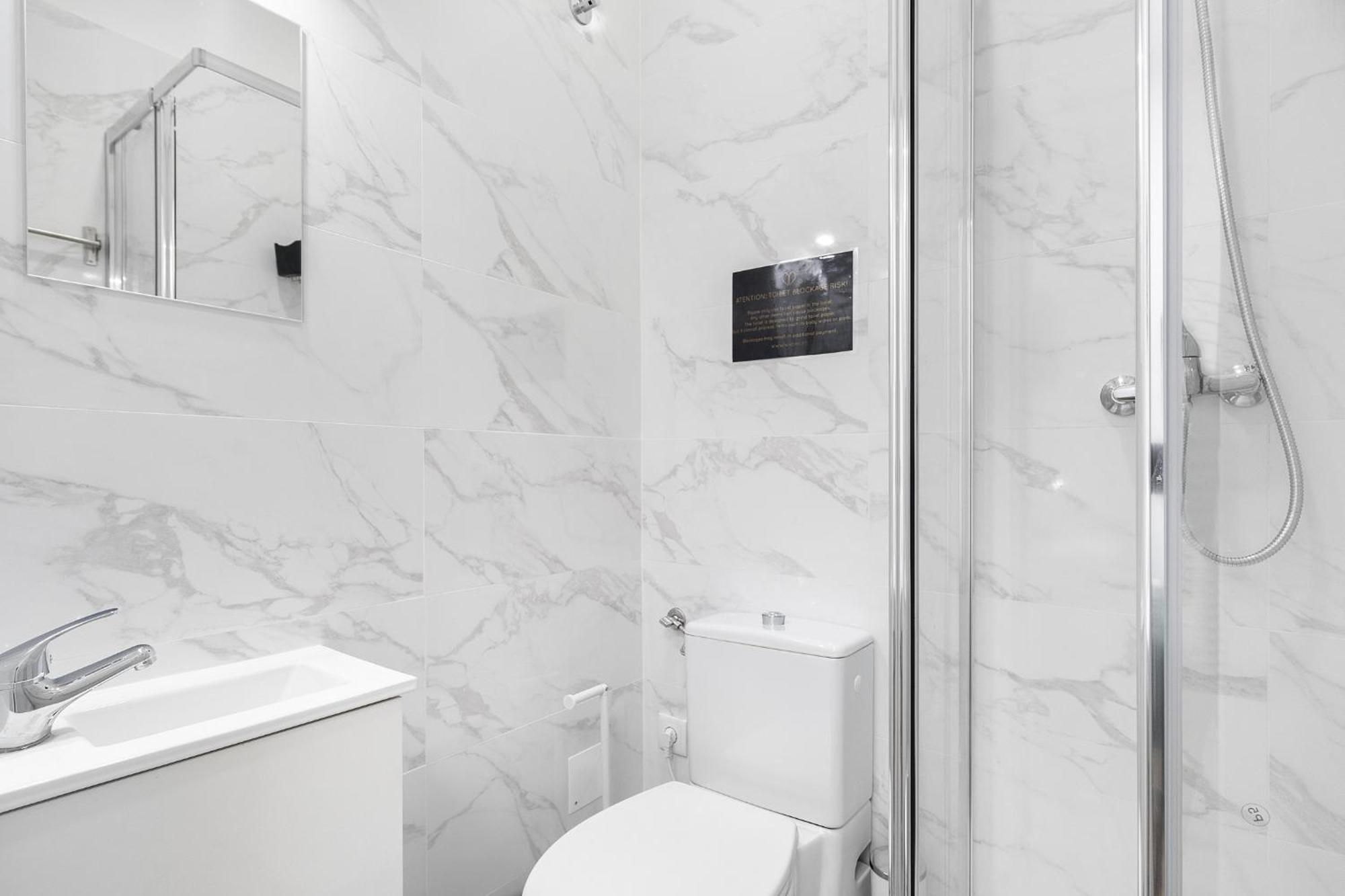 Whome Smart Living Hub, Designer Spaces For Digital Nomads & Remote Workers Лиссабон Экстерьер фото